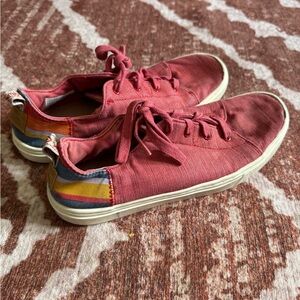 🏔️ Tom’s Sneakers